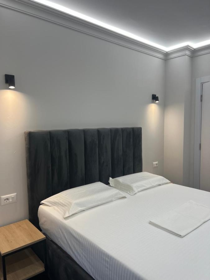 Checkpoint Tirana Apartments Esterno foto