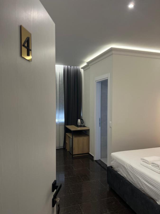 Checkpoint Tirana Apartments Esterno foto