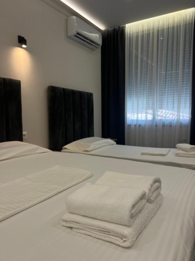 Checkpoint Tirana Apartments Esterno foto