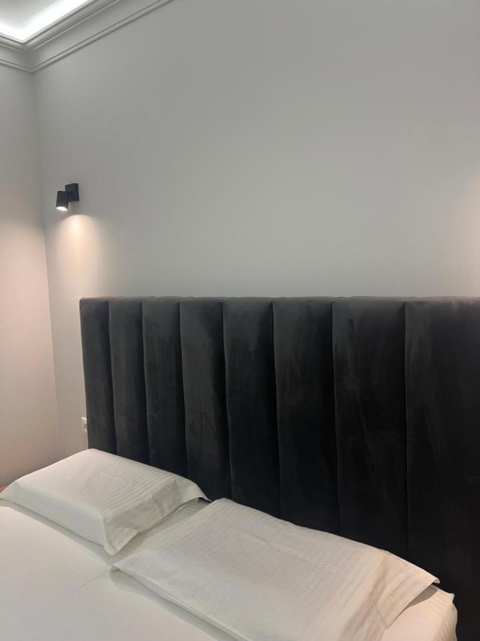 Checkpoint Tirana Apartments Esterno foto